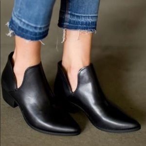 Steve Madden Austin bootie